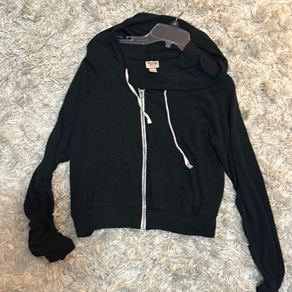 Size large fits like small